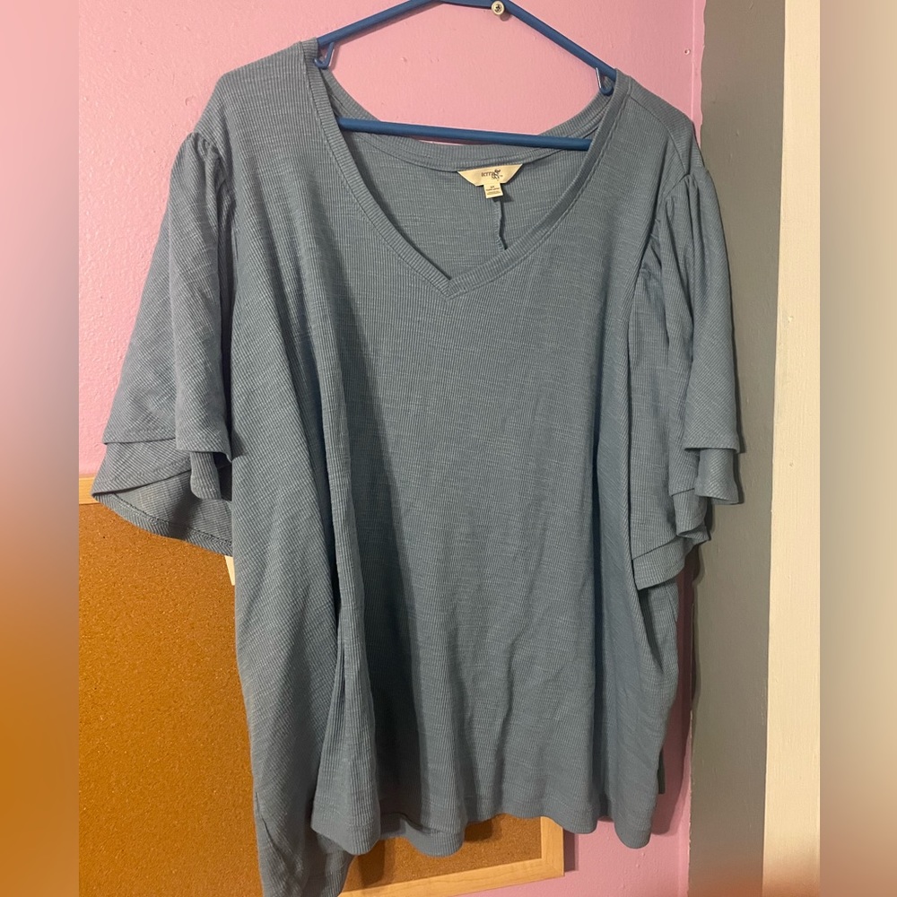 Layered bell bottom short sleeve tee